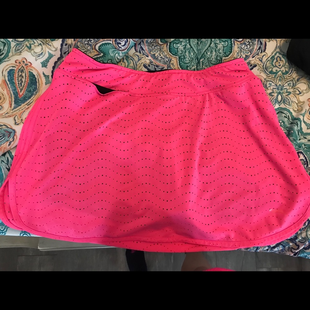 Super cute Slazenger brand golf/tennis skirt